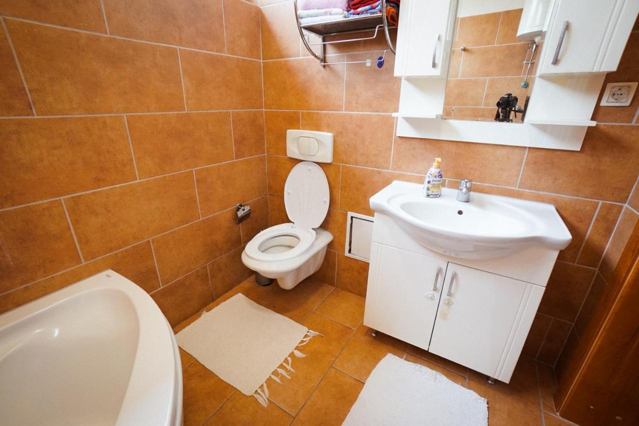 Apartment Zara Bihać Екстериор снимка